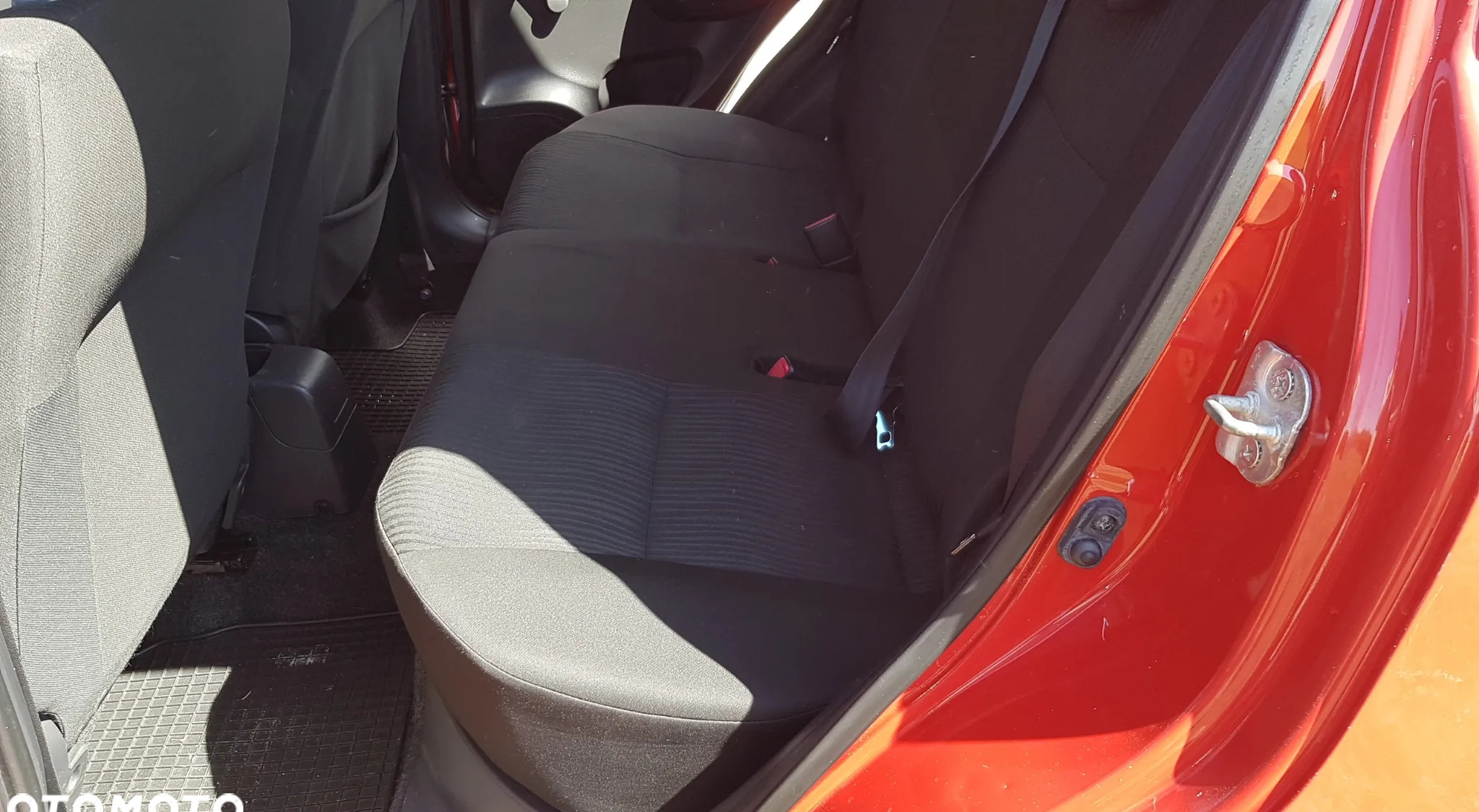 Suzuki Swift cena 25400 przebieg: 83000, rok produkcji 2011 z Proszowice małe 704